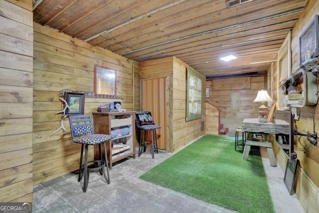 Photo of 219 Raven Cliff Road