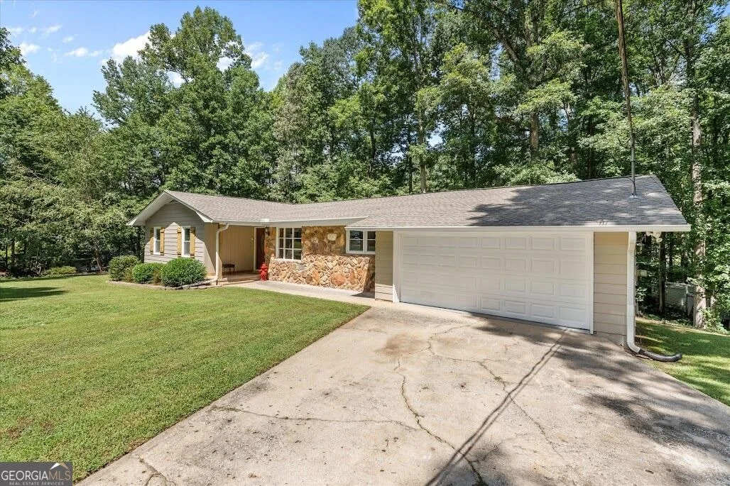 Photo of 215 Eldorado Drive