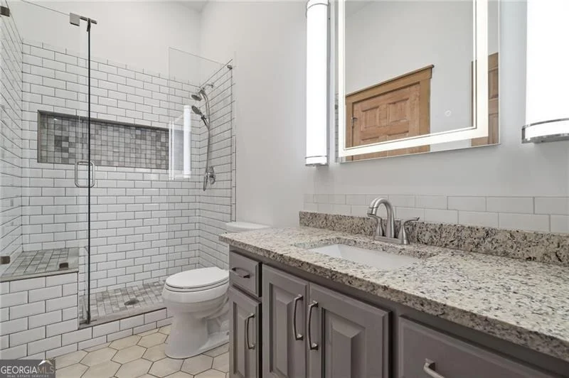 Photo of 861 Summit Drive