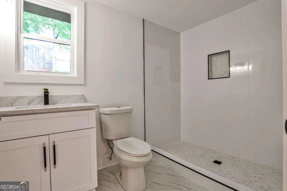 Photo of 1401 Rupert Road