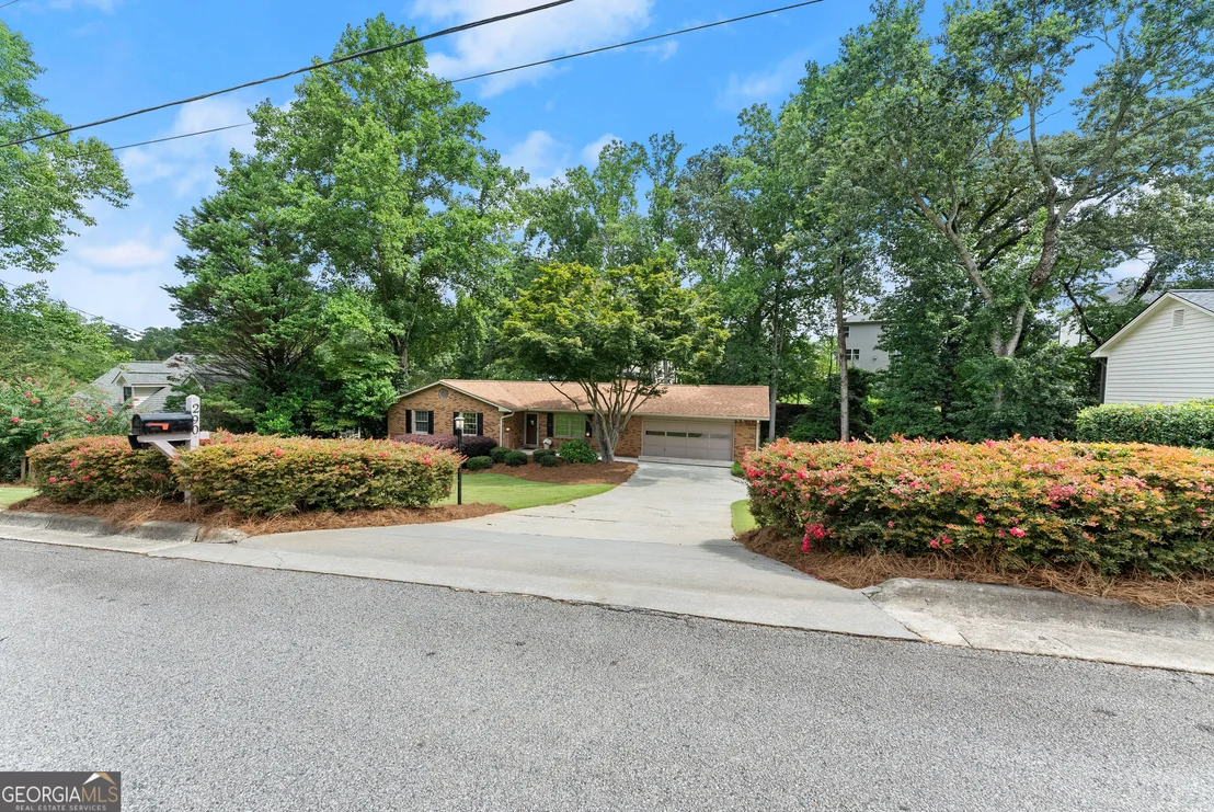 Photo of 290 Cochran Drive