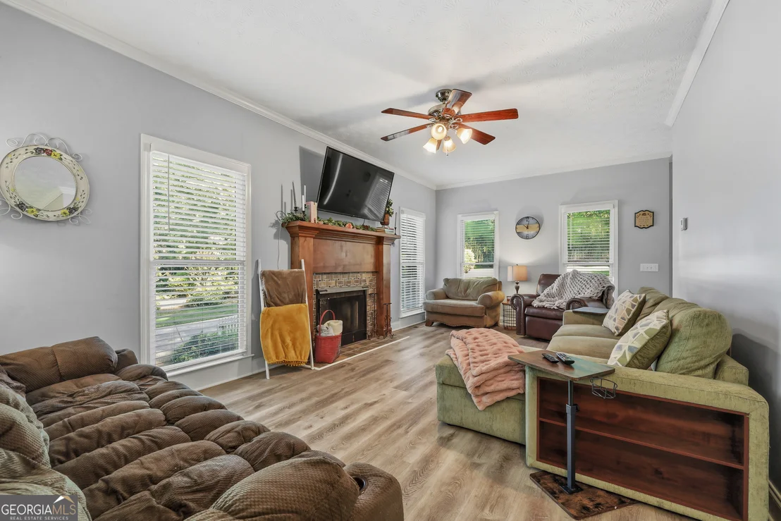 Photo of 1607 White Oak Drive