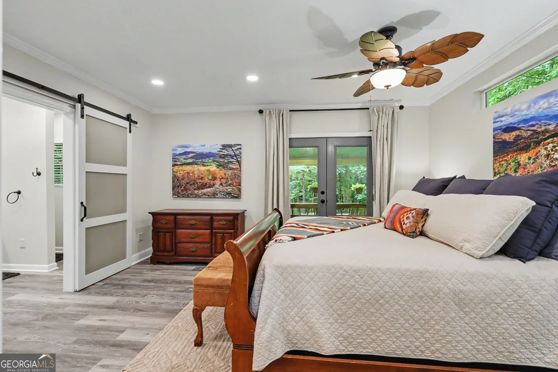 Photo of 5637 Murray Cove Road