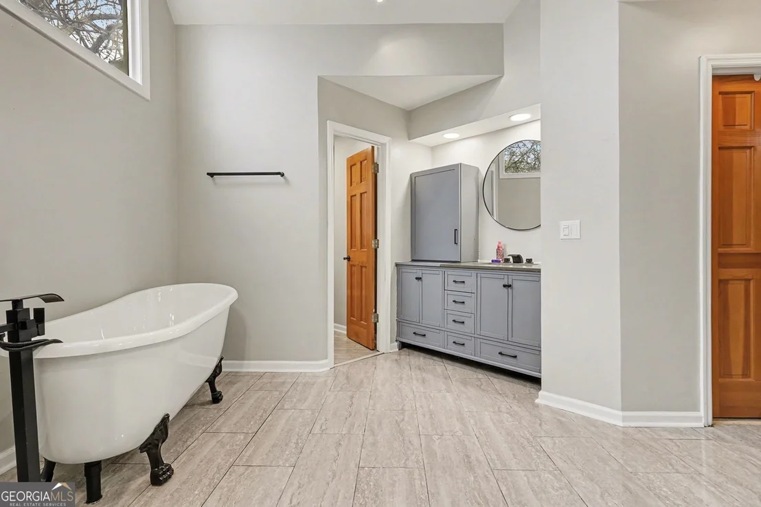 Photo of 13789 Woolsey Road