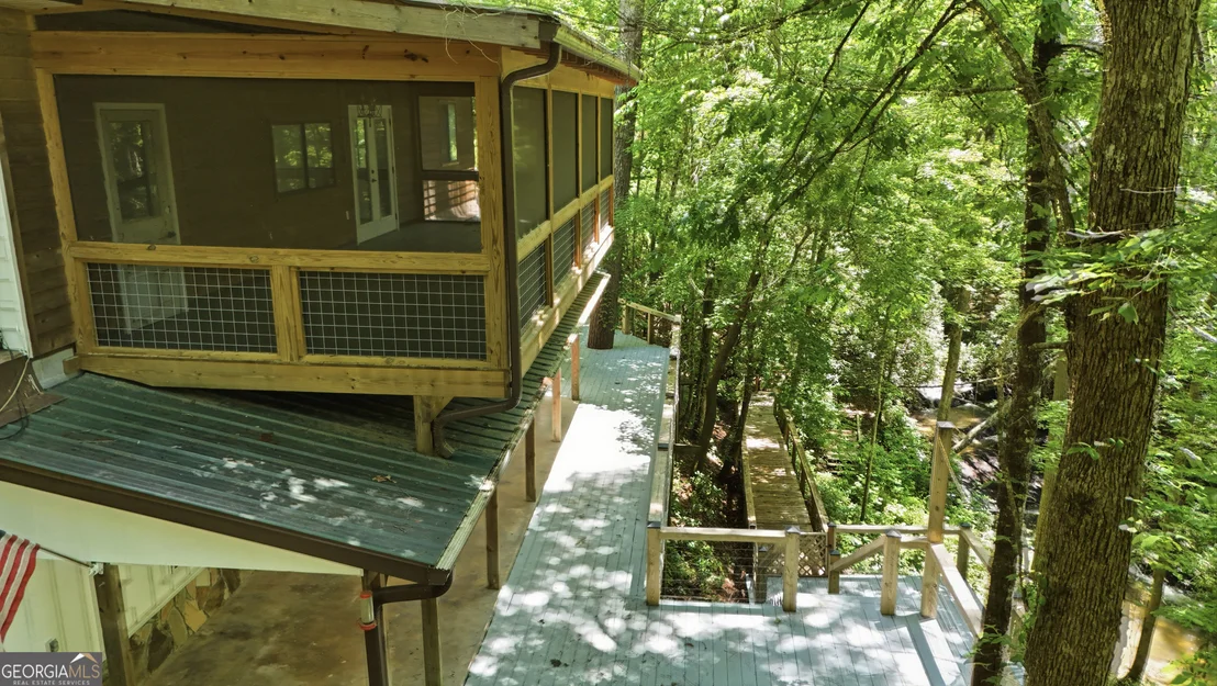 Photo of 700 Sillycook Trail