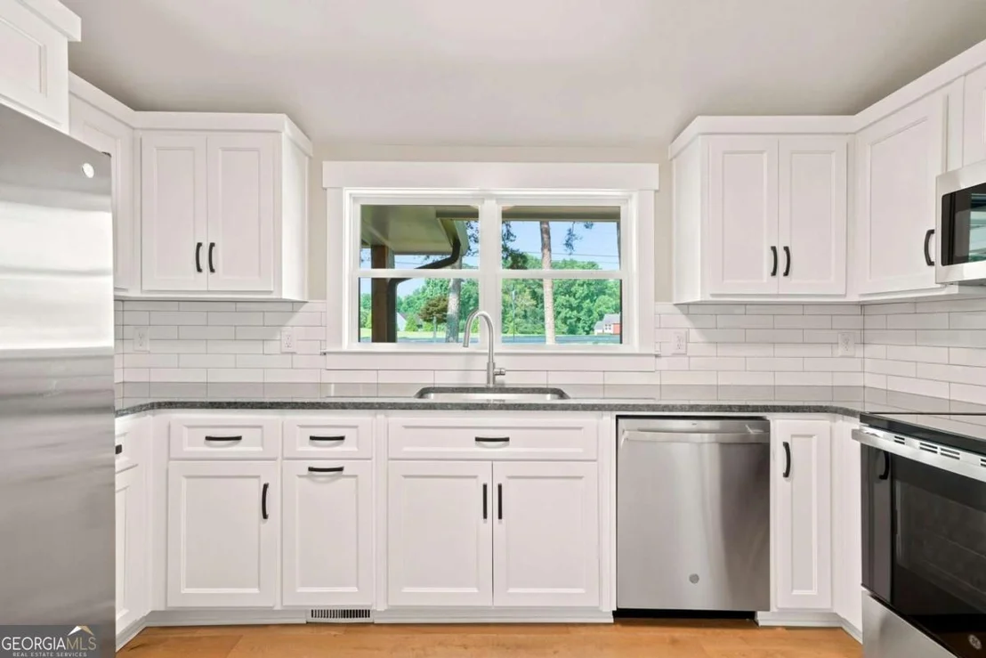 Photo of 1528 New Light Road