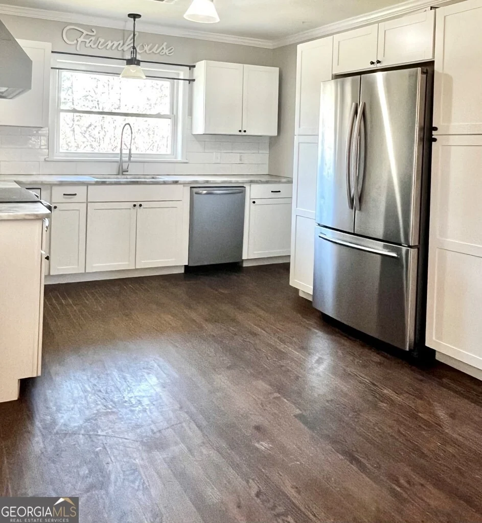 Photo of 482 N State Street