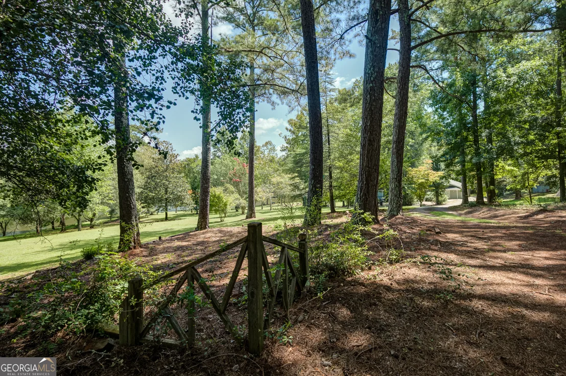 Photo of 215 Wessmanor Drive