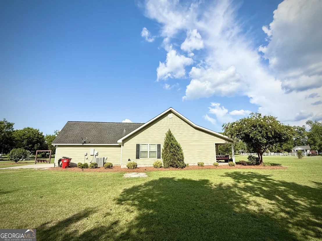 Photo of 2402 Zoar Road
