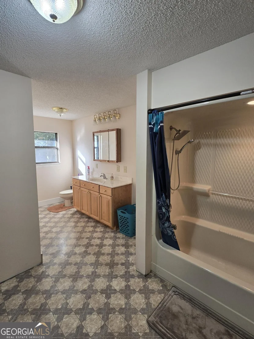 Photo of 1277 Bob Hammond Road