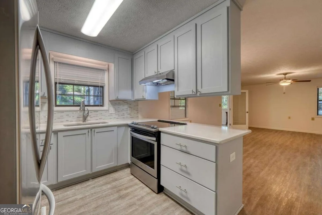 Photo of 95 Mountain View Drive