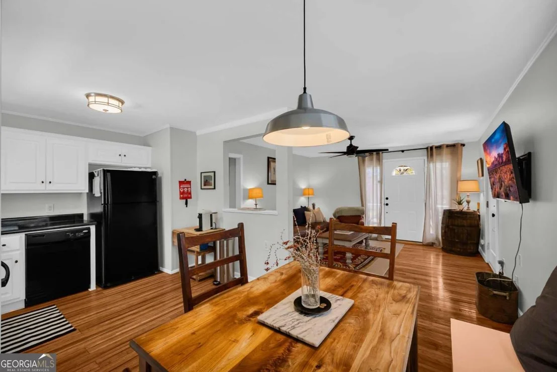 Photo of 330 Pine Needle Road
