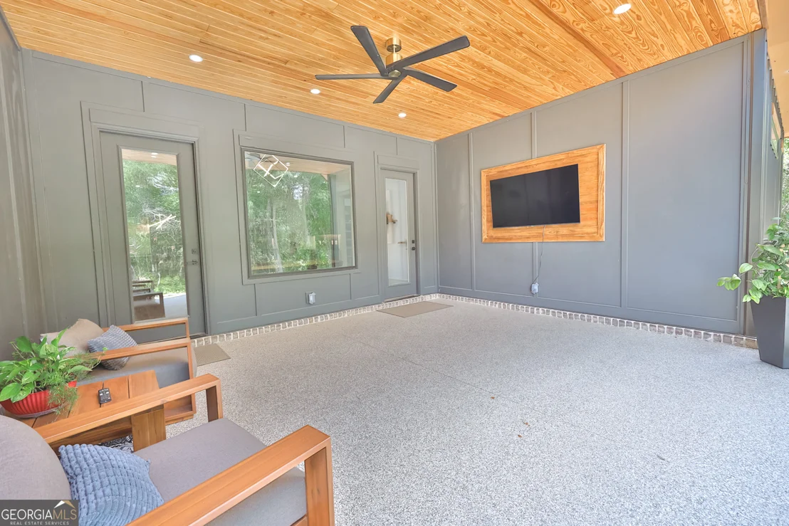 Photo of 6034 Turkey Oak Road