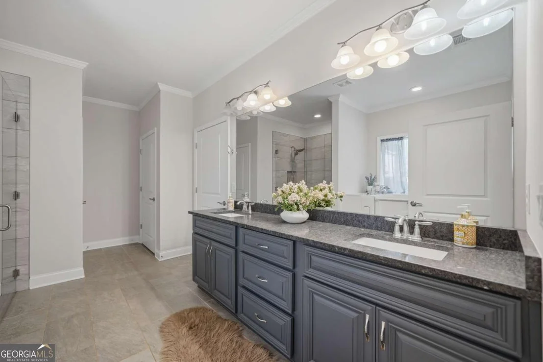 Photo of 2865 Flatbottom Road