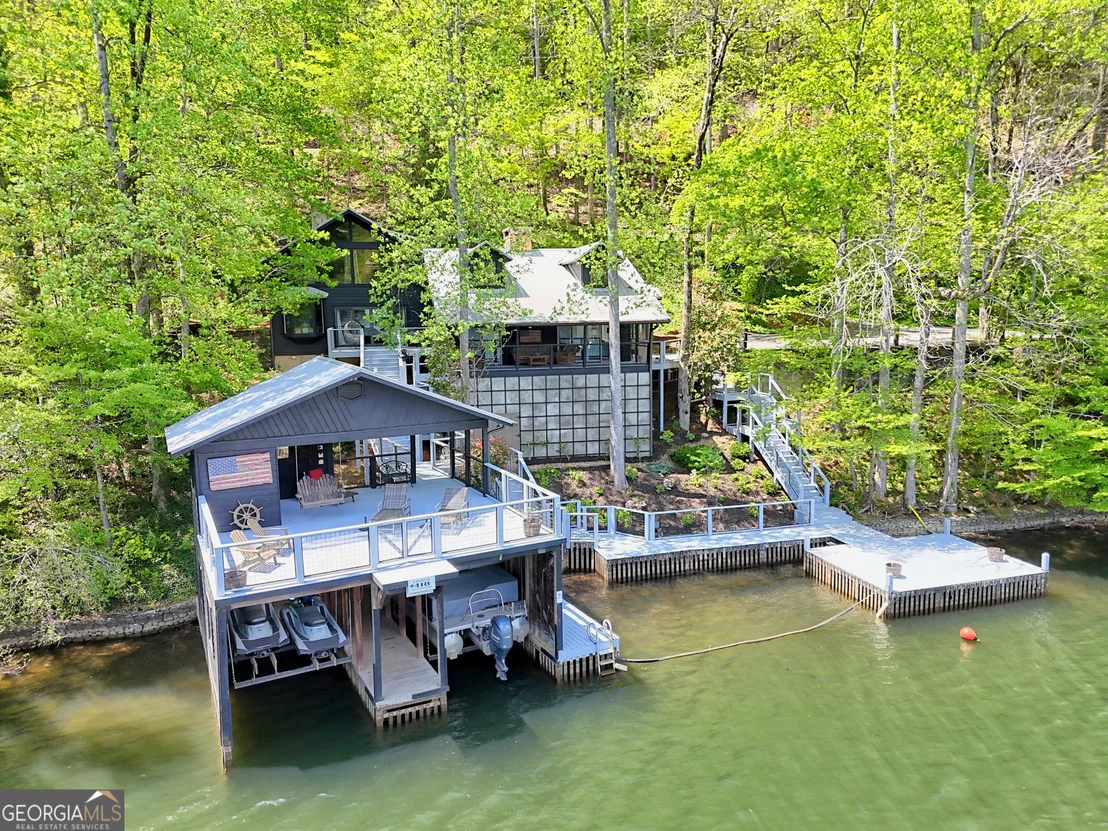 Photo of 418 Vickers Road