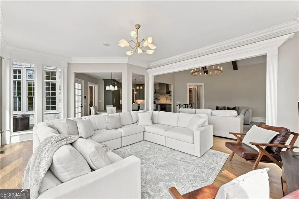 Photo of 6756 Hedge Row Lane