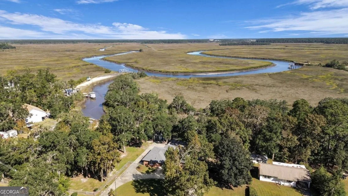 Photo of 1613 Lake Drive
