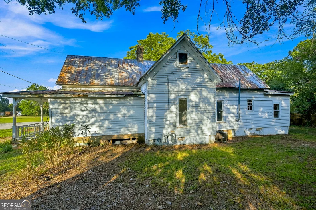 Photo of 5908 Wall Street
