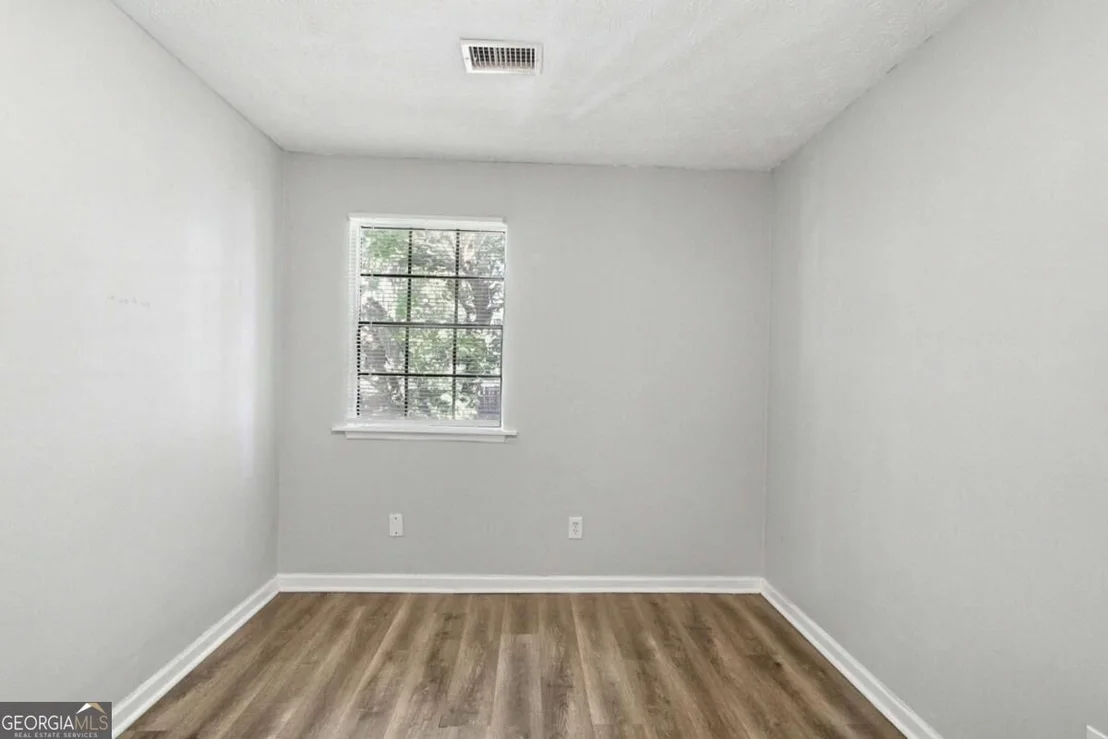 Photo of 4732 Old Highgate Entry