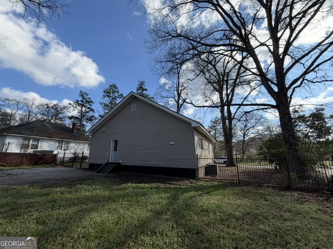 Photo of 40 Edgewood Avenue