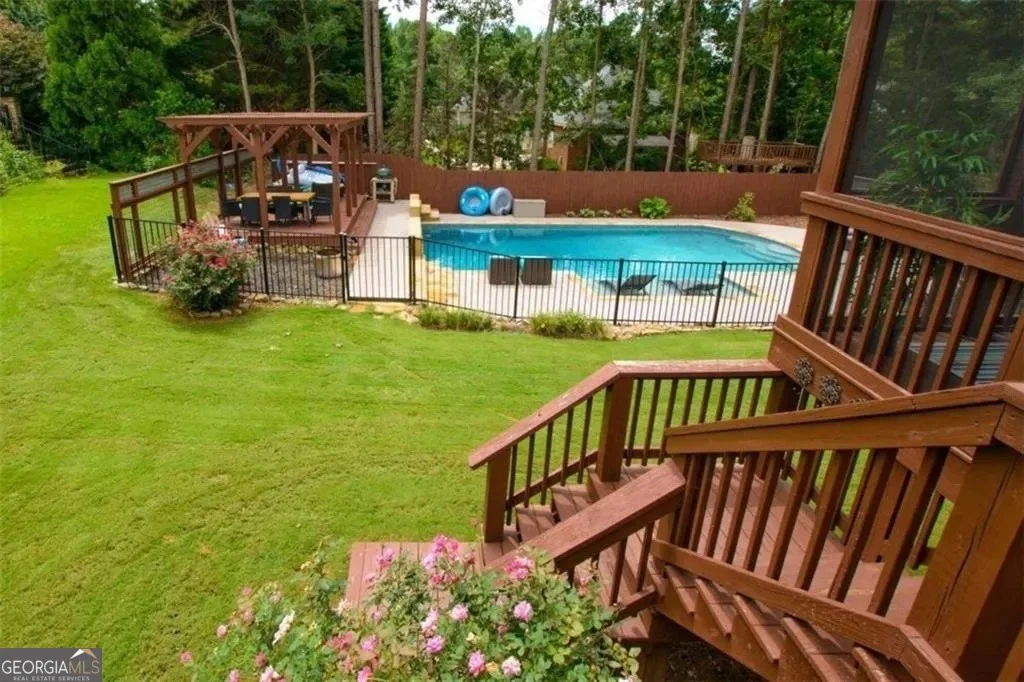 Photo of 121 Meadow Creek Circle