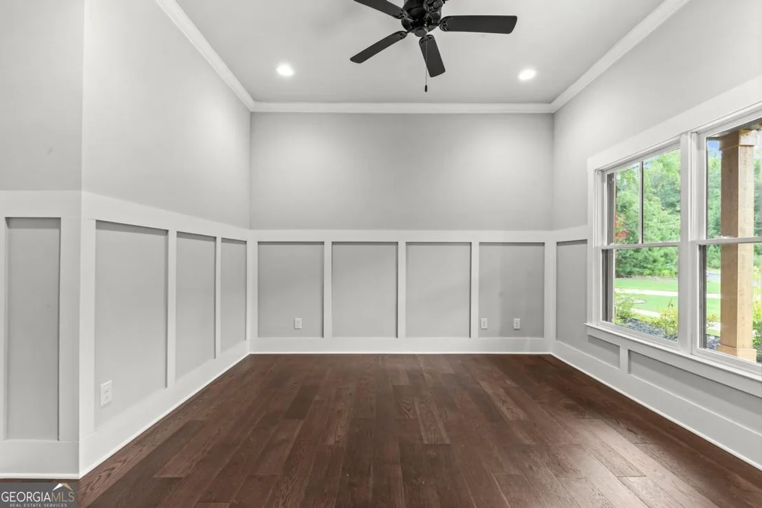 Photo of 1231 Spinnaker Road