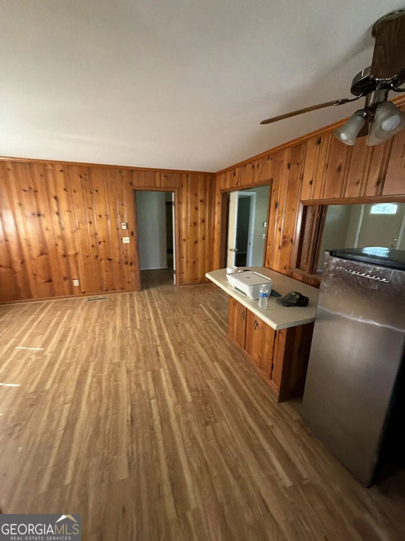 Photo of 57 brown Circle