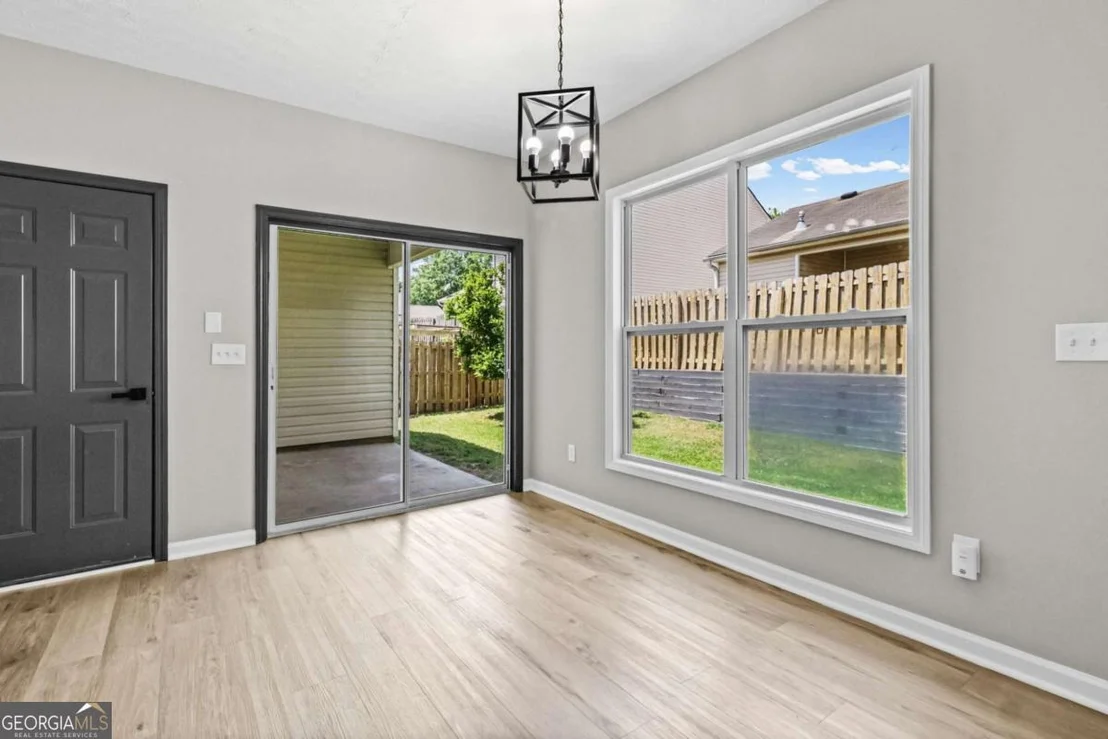 Photo of 1204 Red Bud Lane