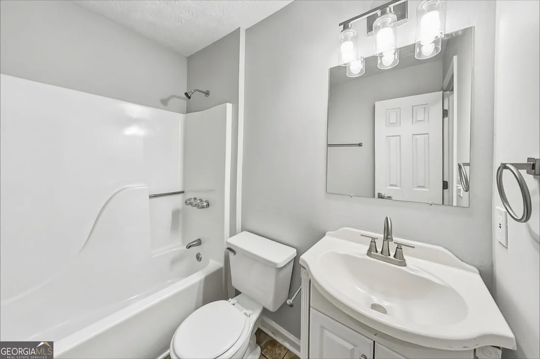 Photo of 170 W Forest Drive