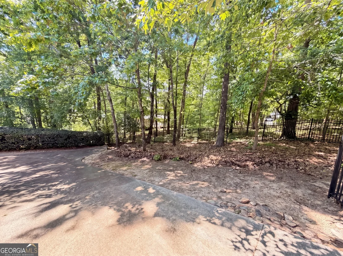 Photo of 300 Ridgeview Trace
