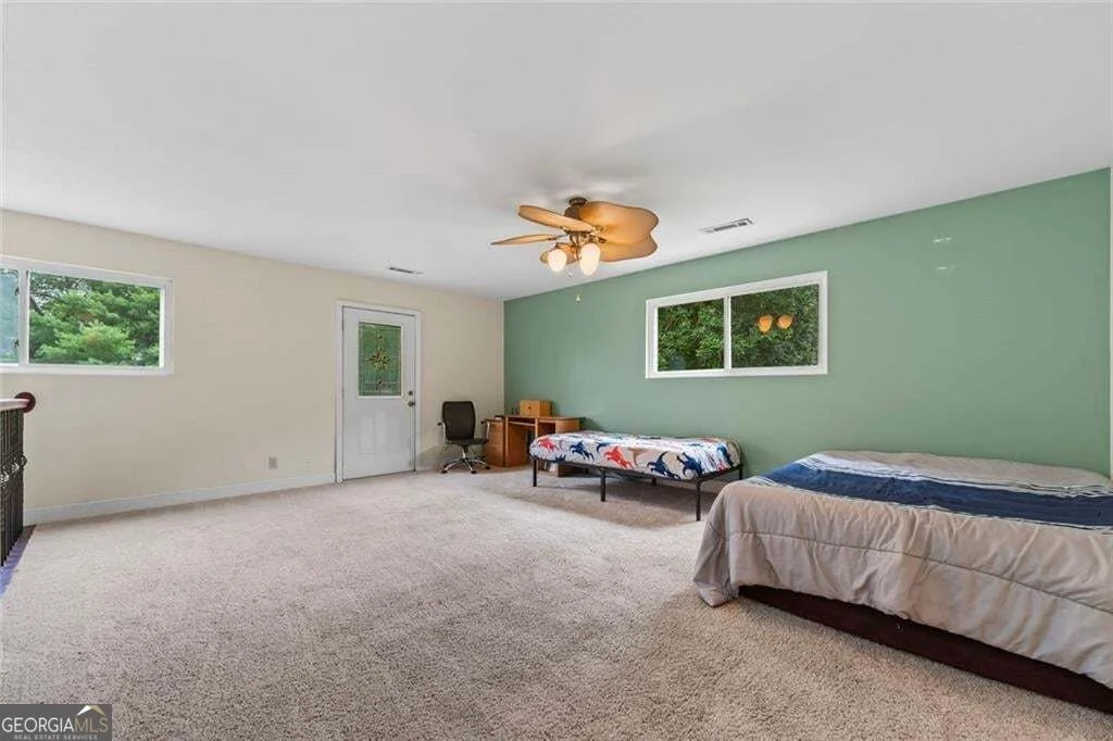 Photo of 455 Holt Road