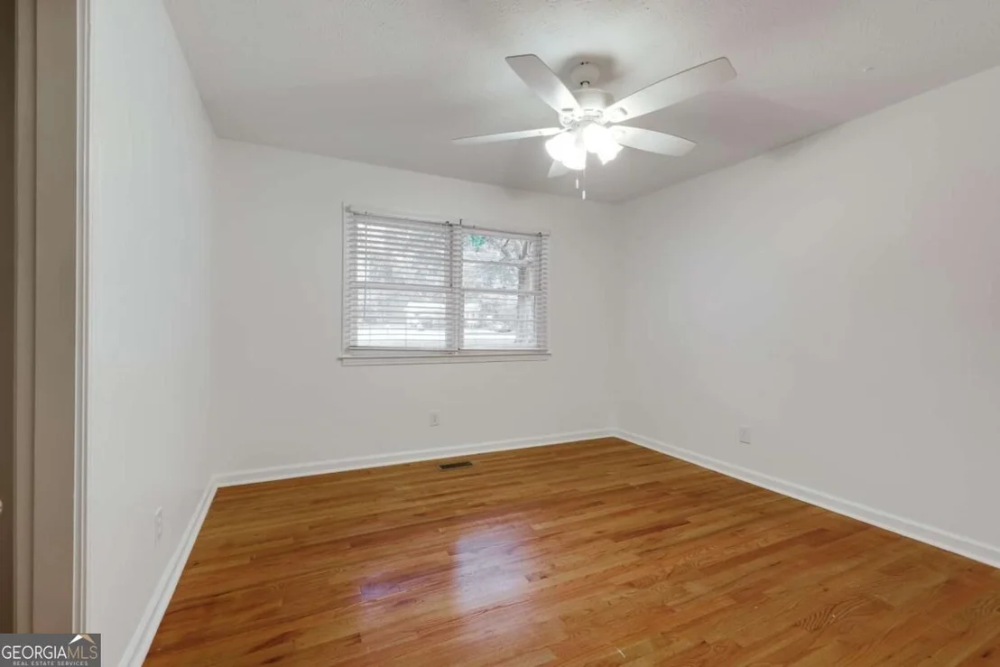 Photo of 1186 ROBERT HARDEMAN Road