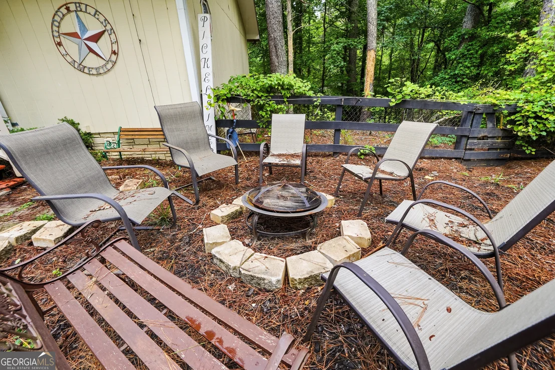Photo of 2518 Henderson Mountain Road