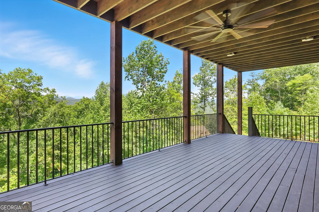 Photo of 608 Winterberry Drive