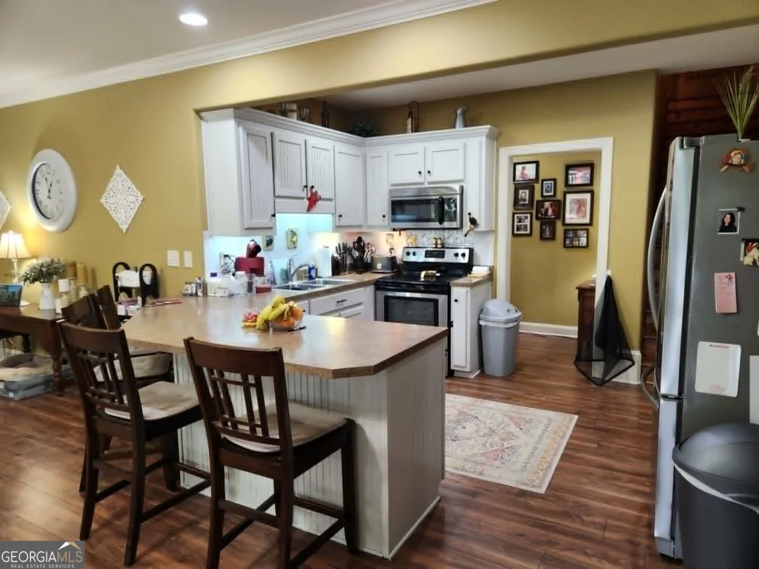 Photo of 300 Brook Road