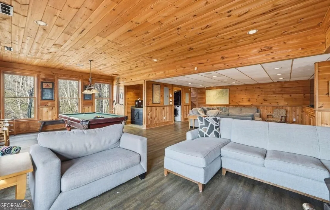 Photo of 153 Riverview Circle