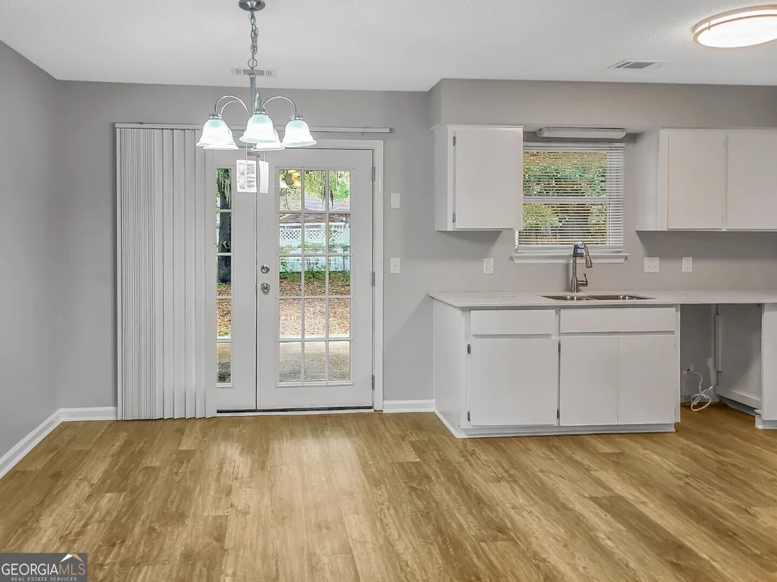 Photo of 1257 Roberts Way