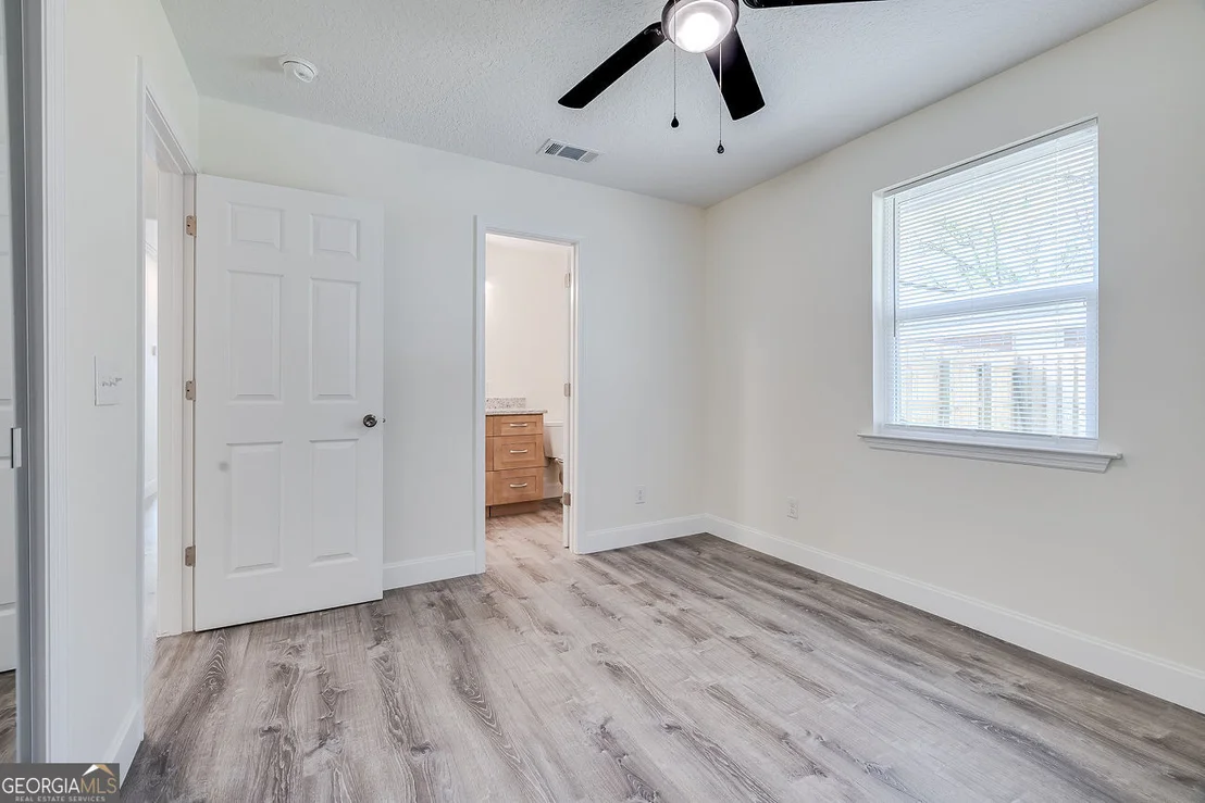 Photo of 308 E 4th Street