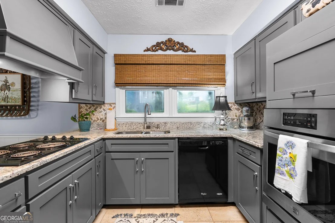 Photo of 321 Woodfield Circle