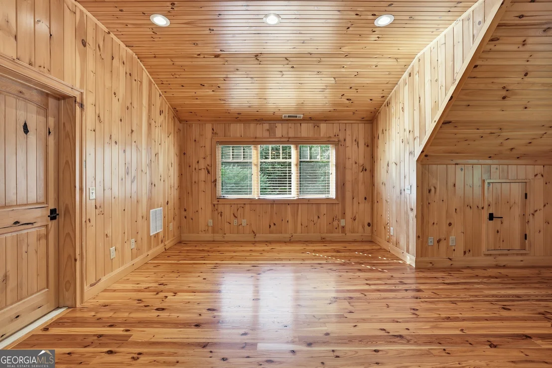 Photo of 95 Marshall Lane
