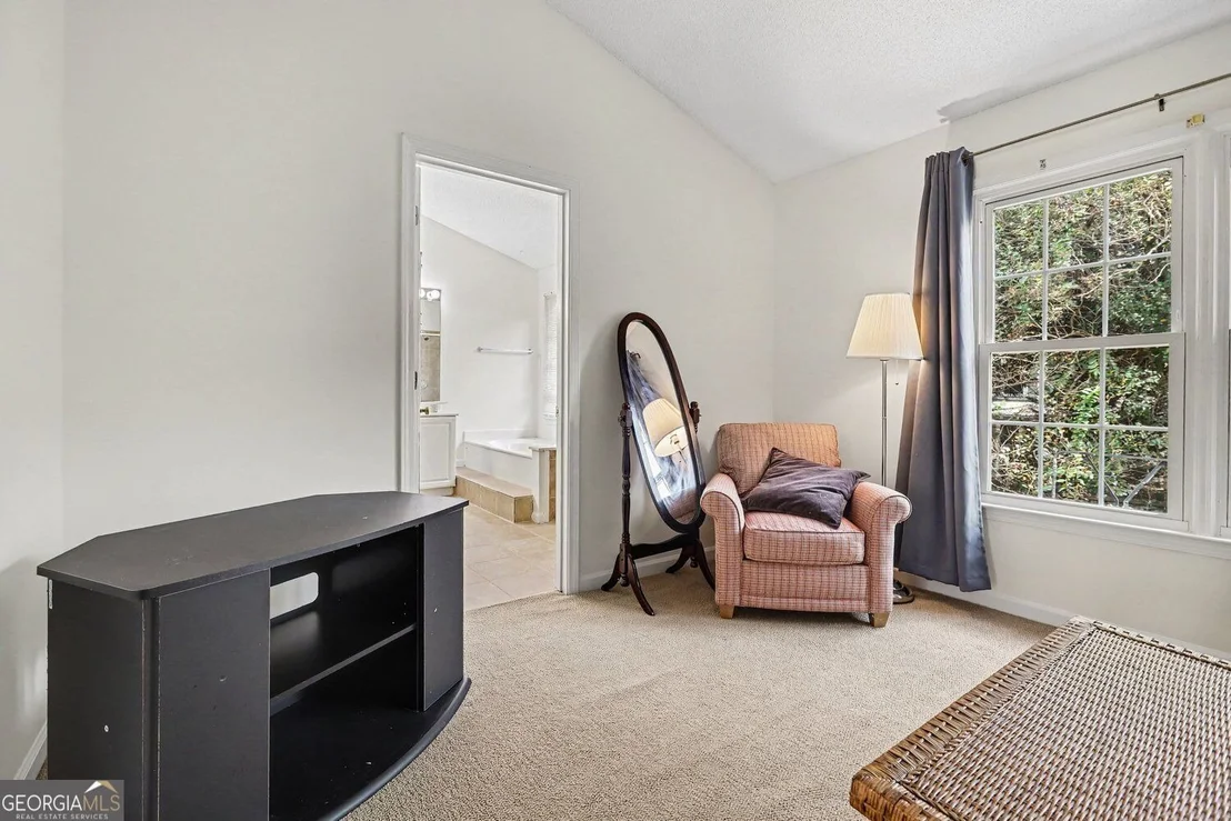 Photo of 3725 Longlake Drive