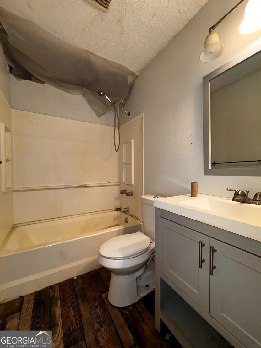 Photo of 105 Mapmaker Lane