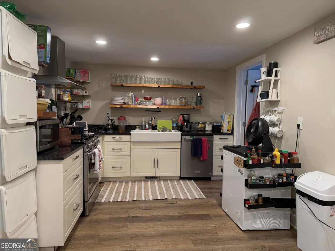 Photo of 122 Alexander Road