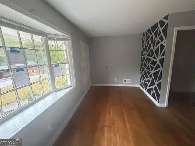 Photo of 965 Cone Road