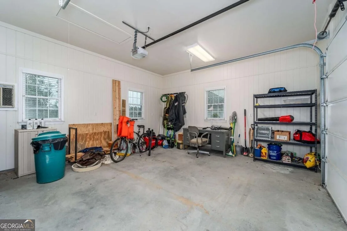 Photo of 161 Greentree Drive