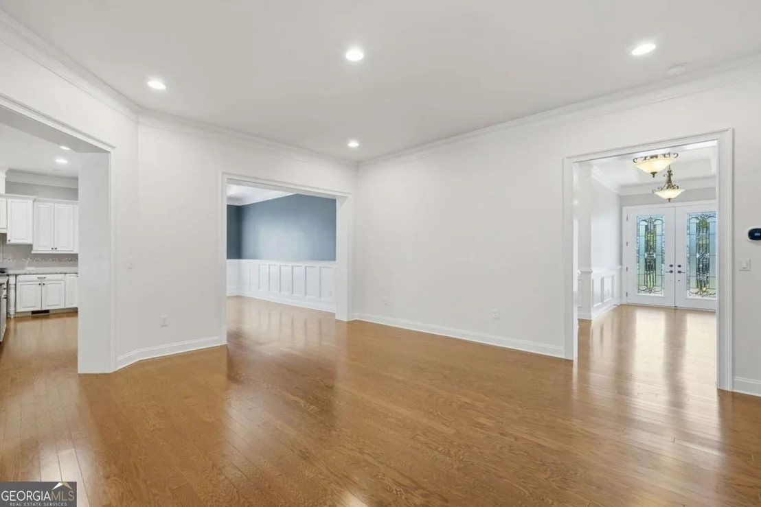 Photo of 655 Hemlock Trail