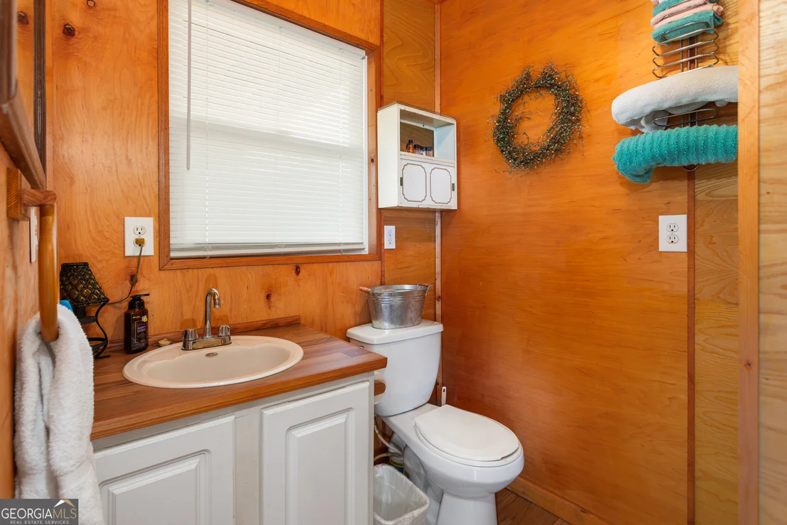 Photo of 114 Lakeside Circle