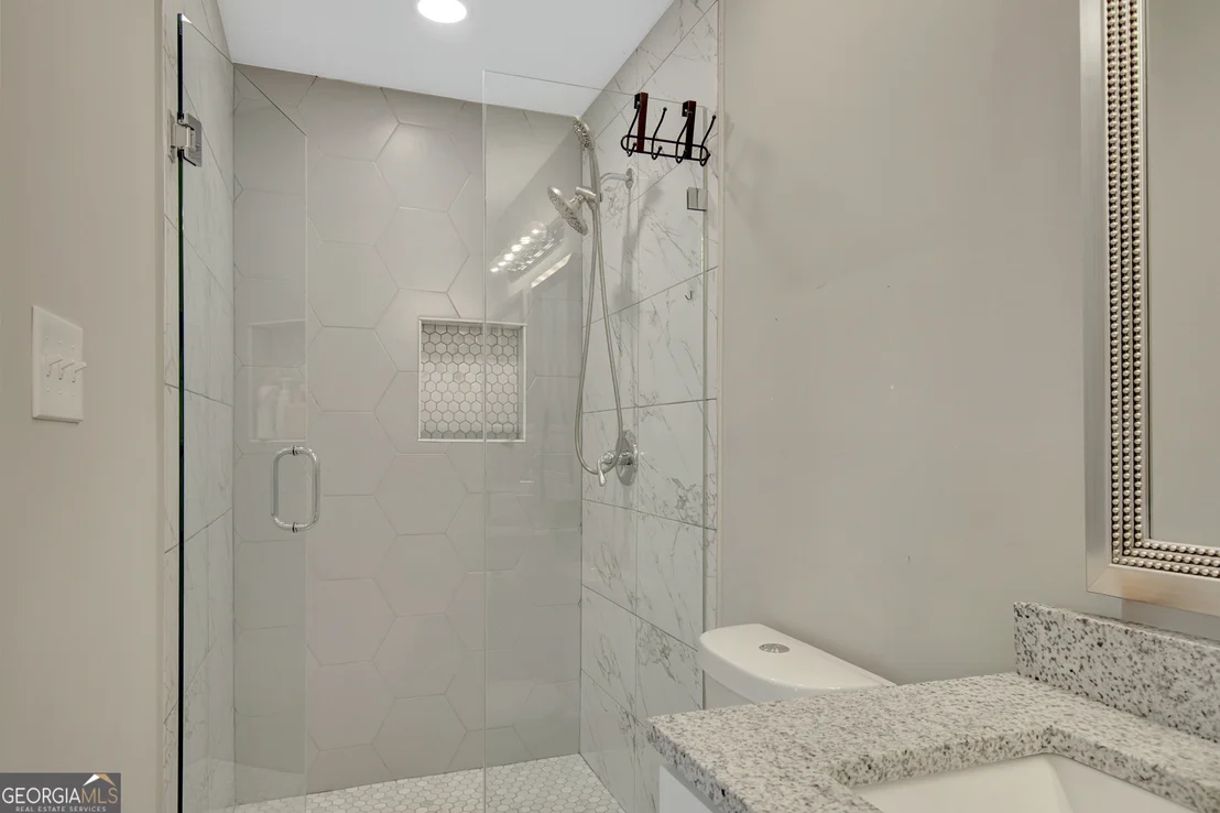 Photo of 1646 Ferry Road