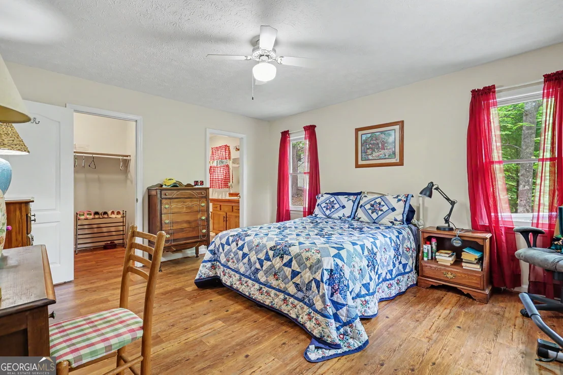 Photo of 325 Walnut Mountain Road