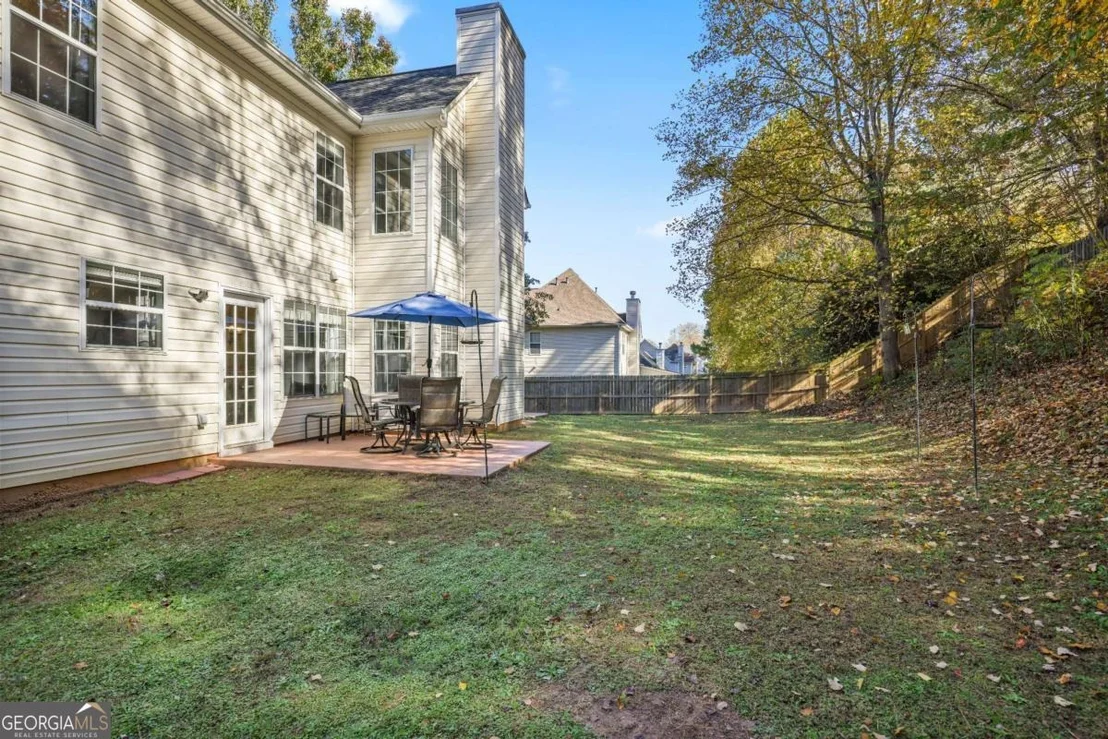 Photo of 102 Silverleaf Lane